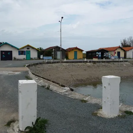 Semesterbostad Le Marais LʼÉguille